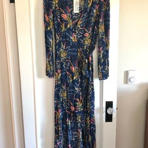 XIX Palms Long sleeved Wrap Dress